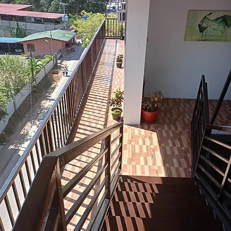 Alec Lodge Coron Exterior photo